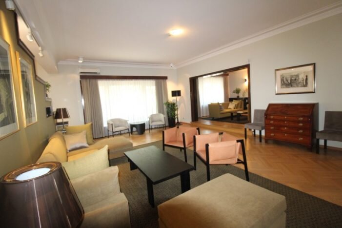 Domenii, rezervata, inchiriere vila 14 camere