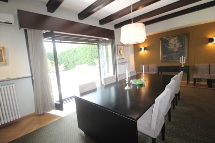 Domenii, rezervata, inchiriere vila 14 camere