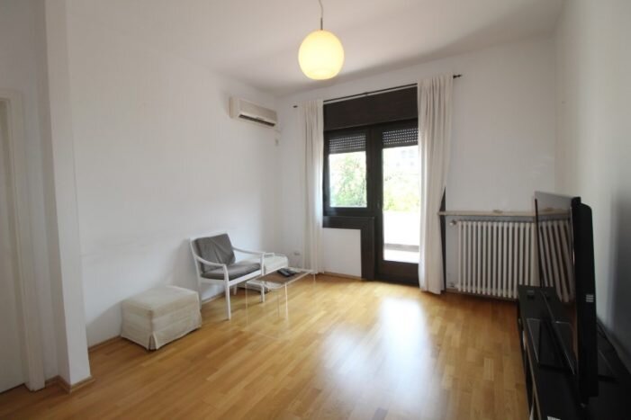 Domenii, rezervata, inchiriere vila 14 camere