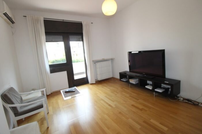 Domenii, rezervata, inchiriere vila 14 camere